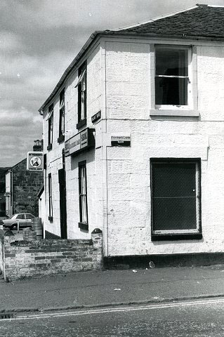 Lochiel Bar, Dalvait Road, Jamestown, 1981