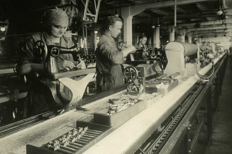 image of The Singer Manufacturing Company assembly line in 1929.