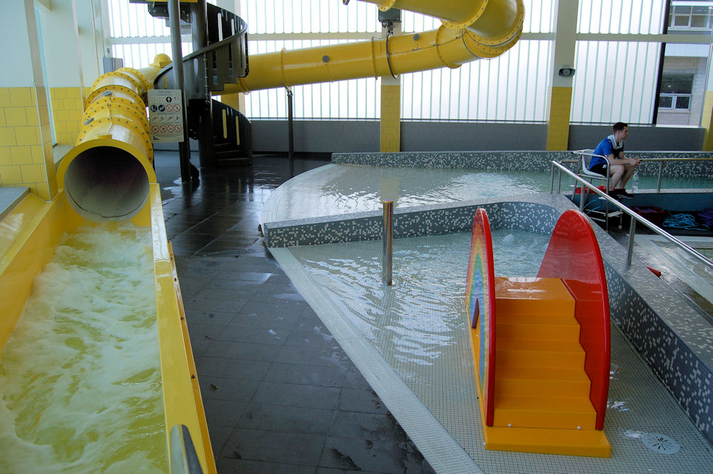 image of i-slide splash pool