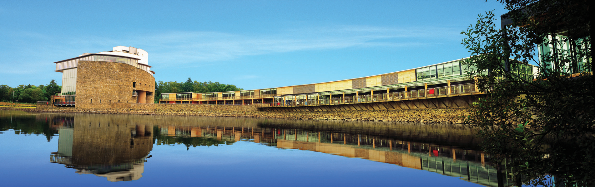 Lomond Shores