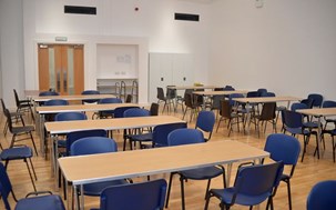 Community facility desks and chairs