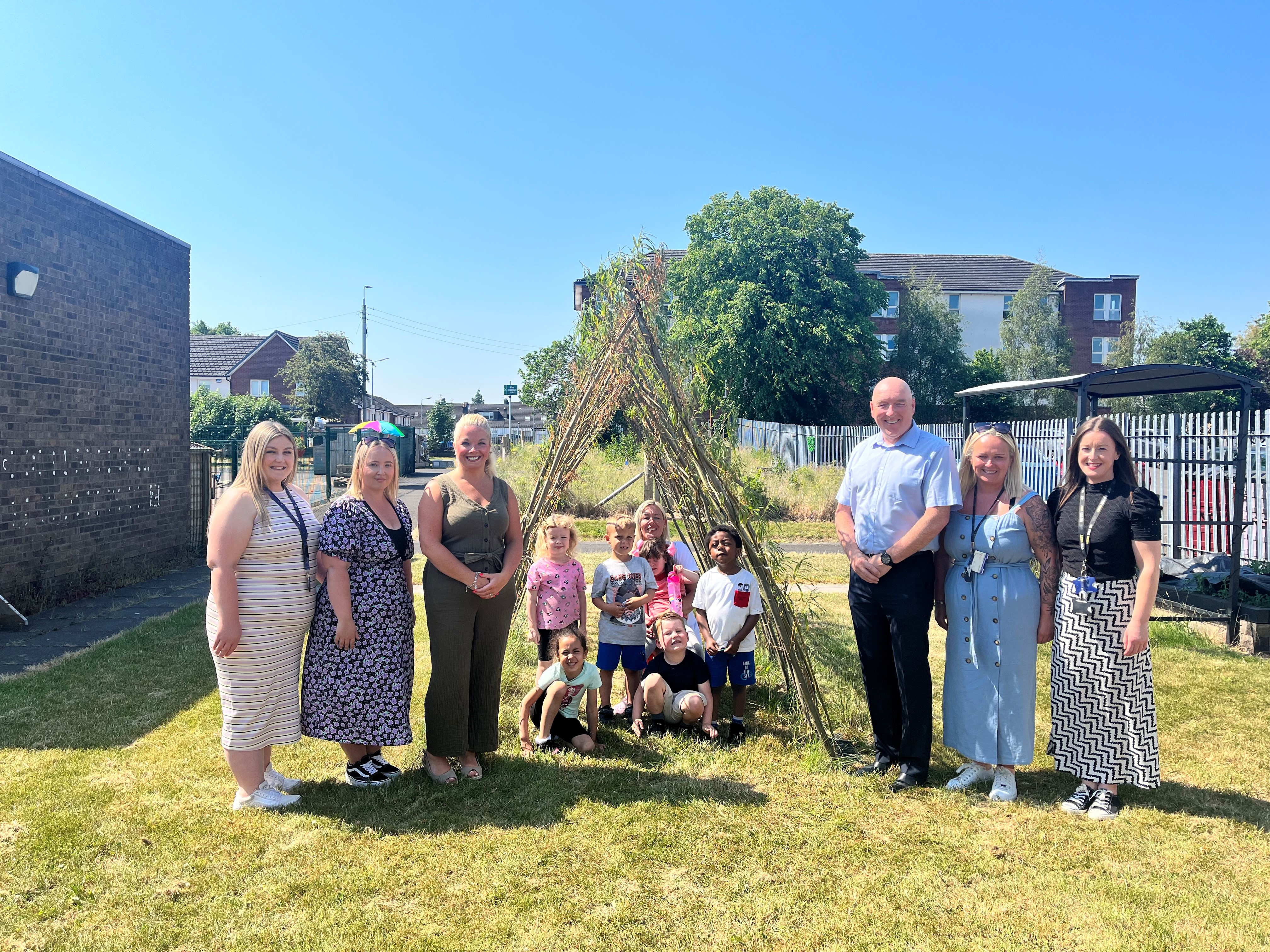 Whitecrook primary school and ELCC inspection, nursery kids and teachers plus Councillor Millar and Councillor Steel